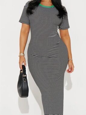 Fashion Nova Miranda Maxi T-Shirt Dress $29.99